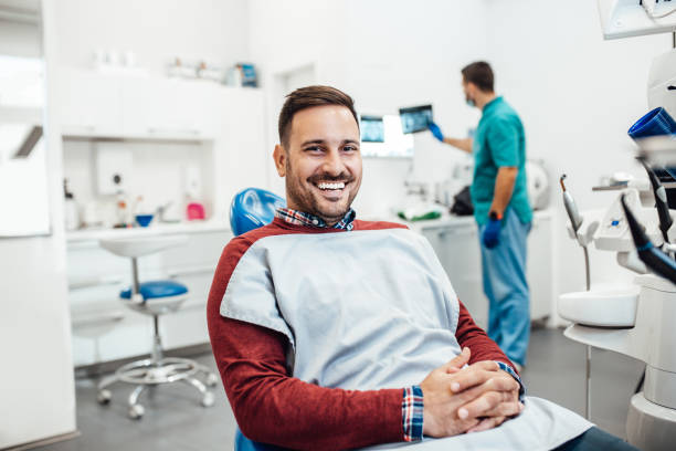 Best Cosmetic Dentistry  in Beacon Square, FL